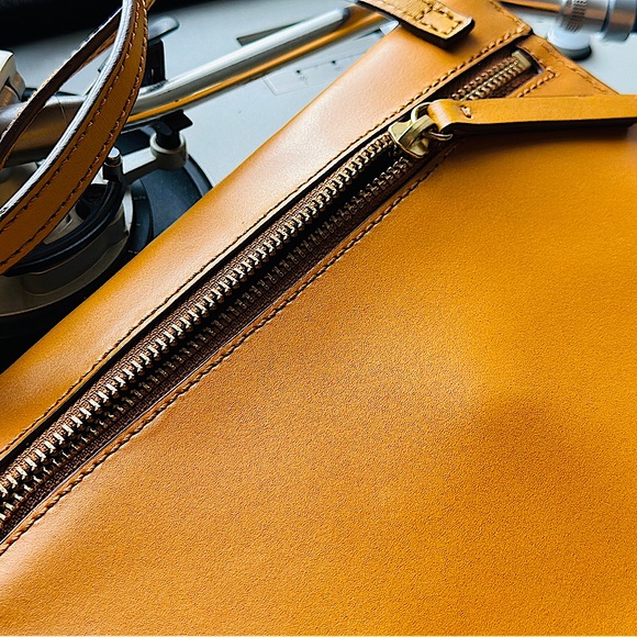 NWT | The GAP - Leather Envelope/Crossbody Bag | Deadstock - Picture 9 of 12